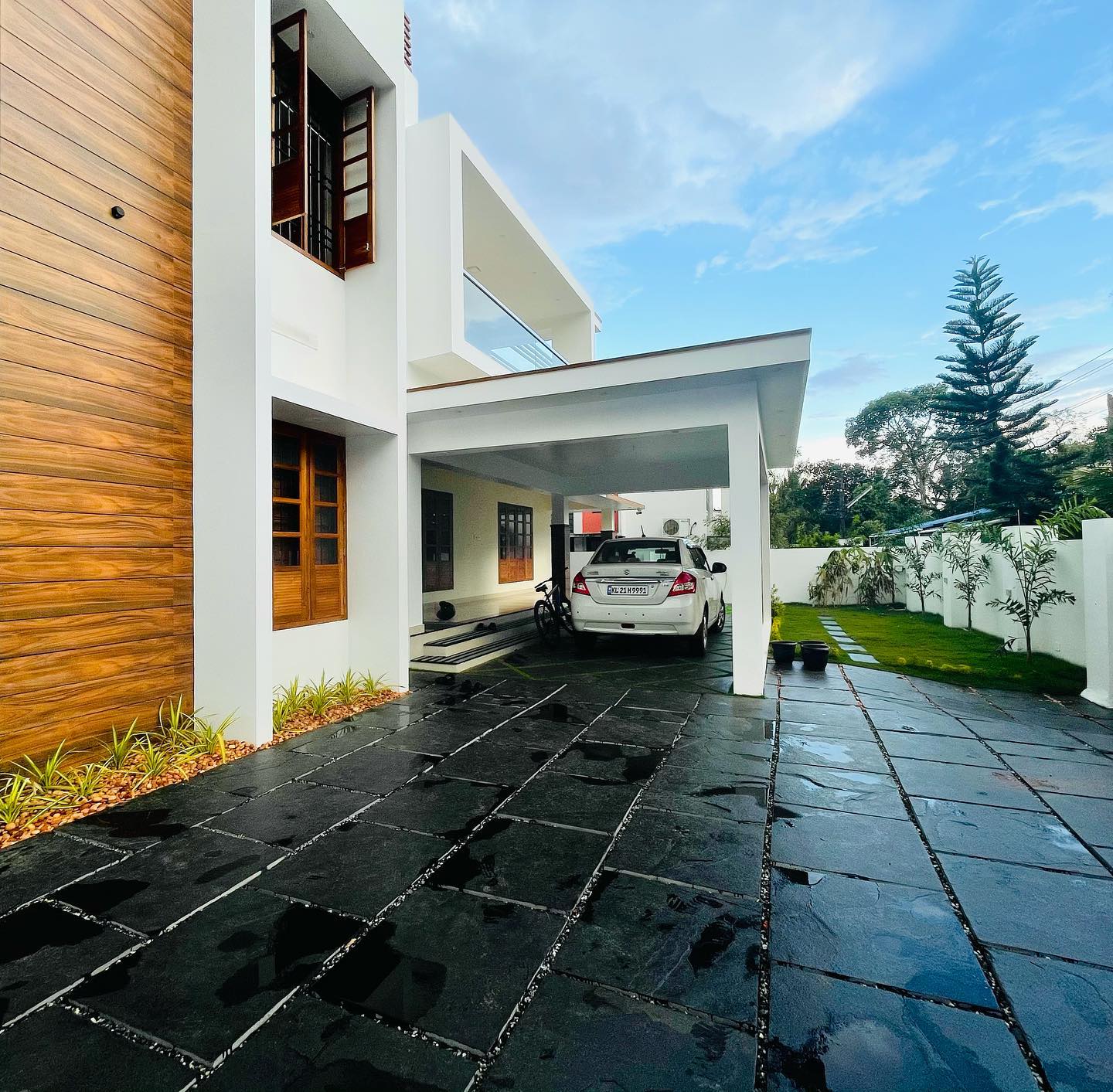 The Carport House — Trivandrum